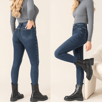 Isla | Calça Jeans Feminina com Elastano Peluciada  + Meia Térmica