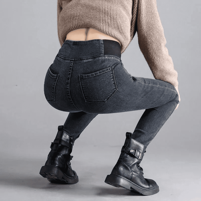 Sara | Calça Jeans Feminina Montaria Peluciada