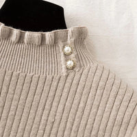 Freya | Suéter Feminino Canelado com Botões Perolados