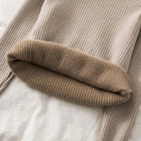 Freya | Suéter Feminino Canelado com Botões Perolados